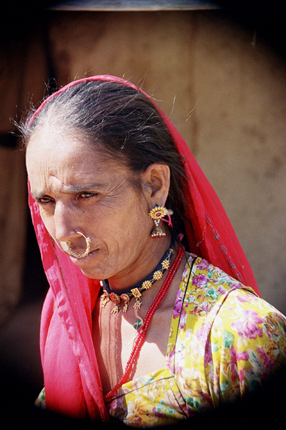 India 385